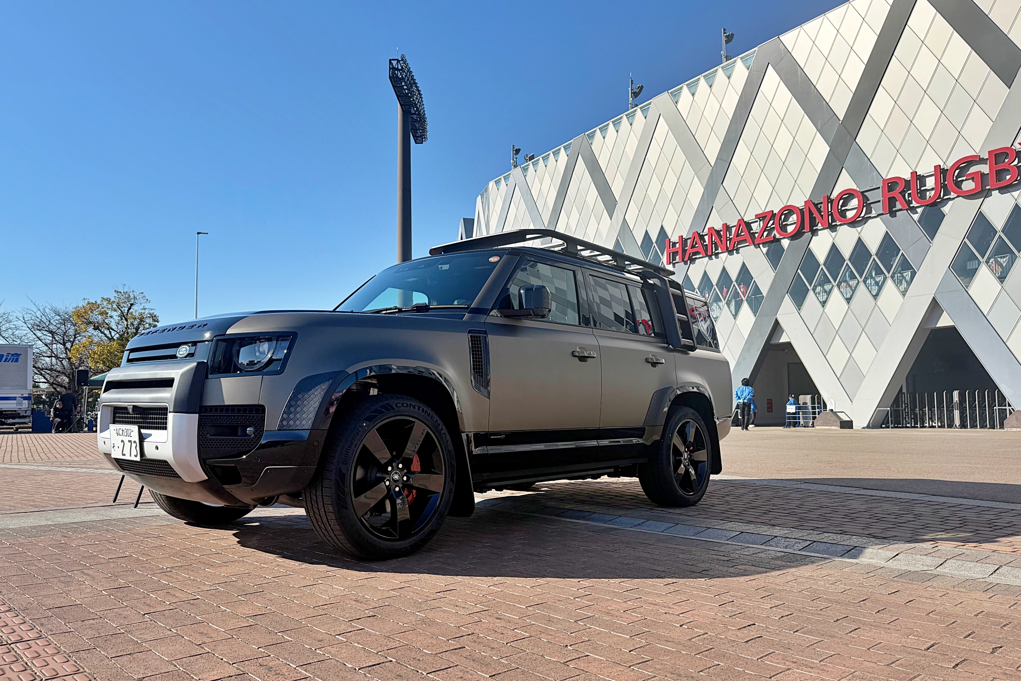 八光自動車/ライナーズラッピングカーの展示